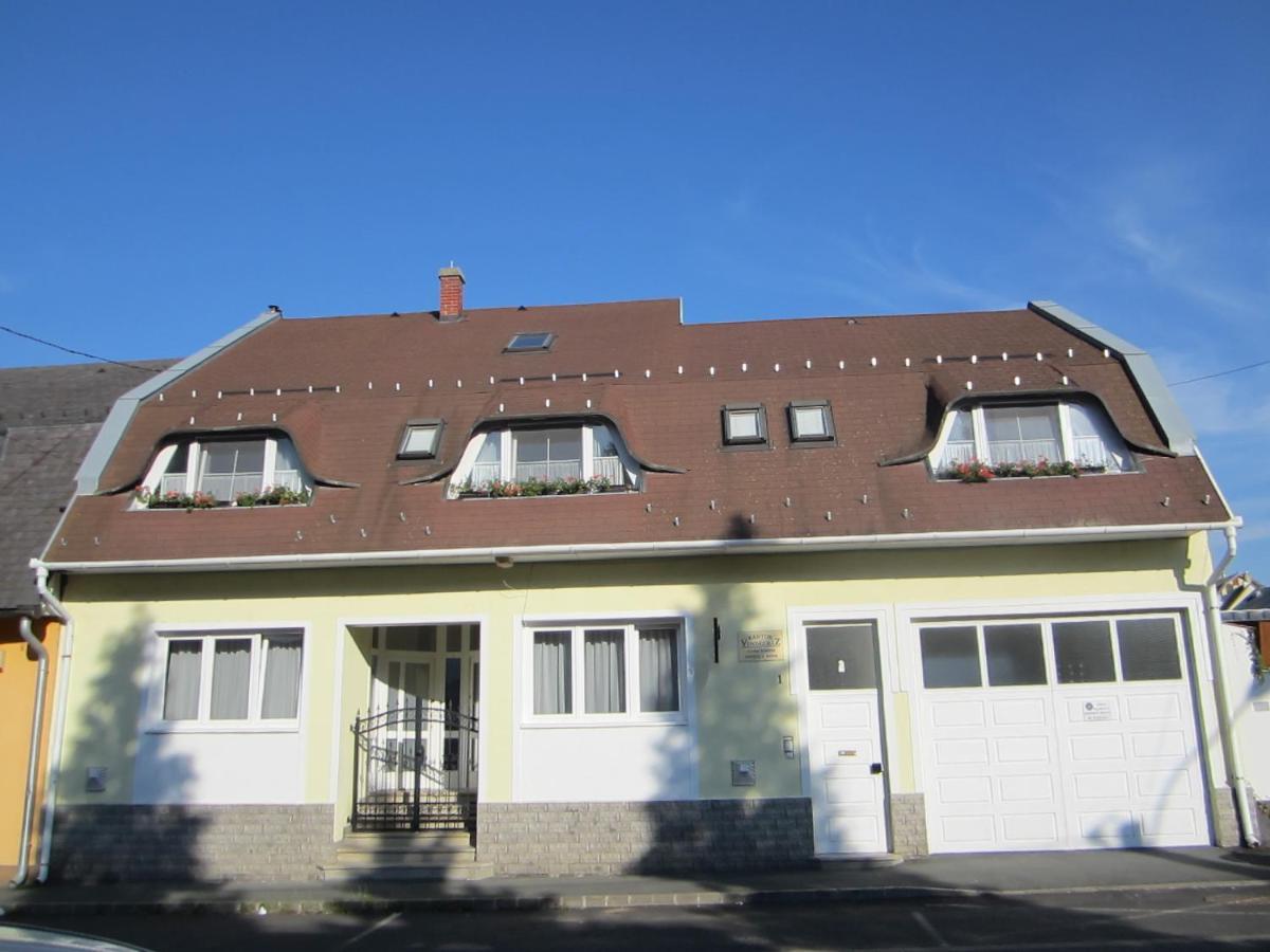 Kantor Vendeghaz Hotel Zalaegerszeg Luaran gambar